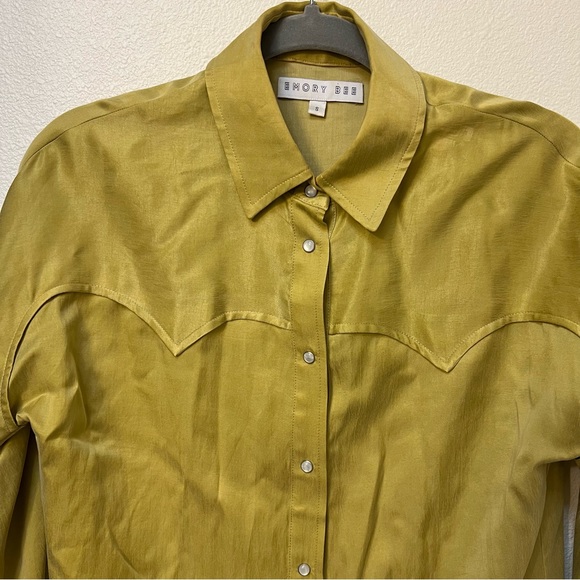 Emory bee west button down - Picture 5 of 12
